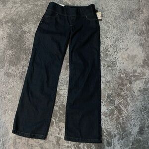 Classic Dark Blue Straight Leg Women's Jeans. NWT.